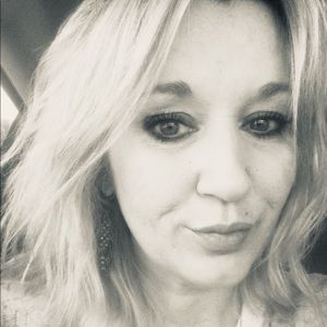 Meet your Posher, Joy